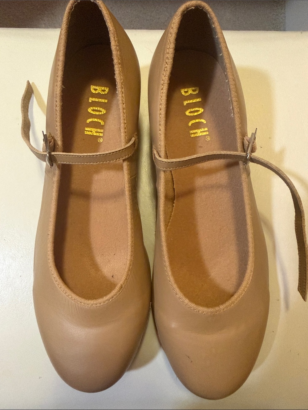 Bloch Tan Tap Shoes with Strap